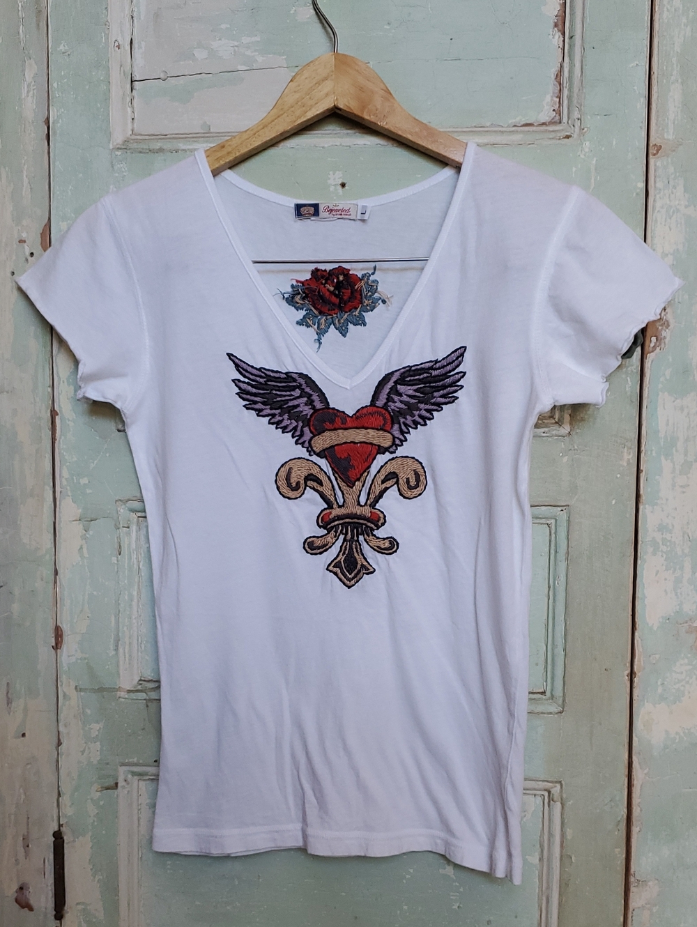 White V-Neck Embroidered Heart & Wings Graphic Tee